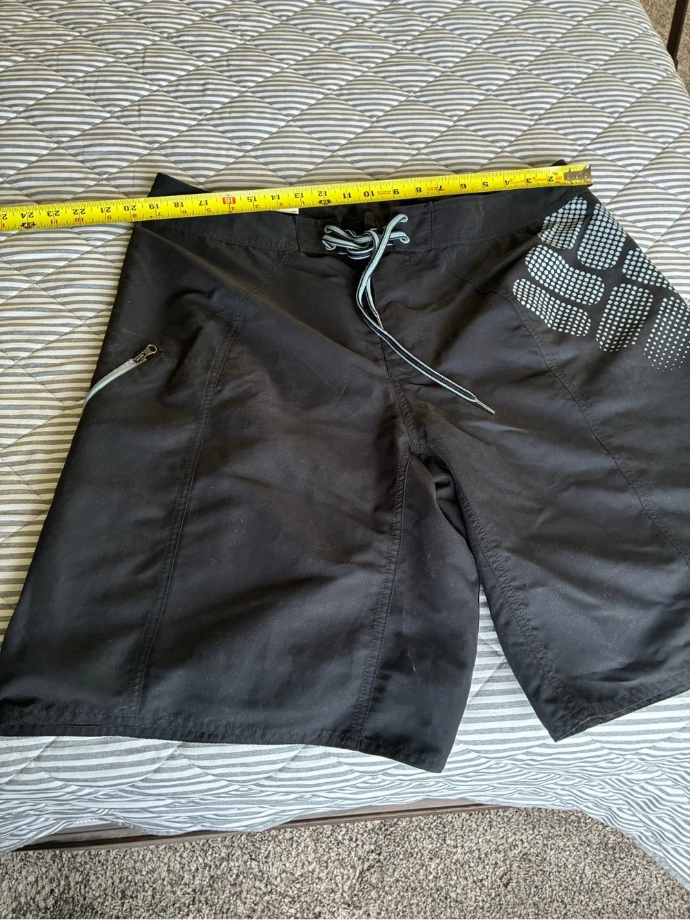 Columbia Black Men's Swim Board Shorts with Gray Accent